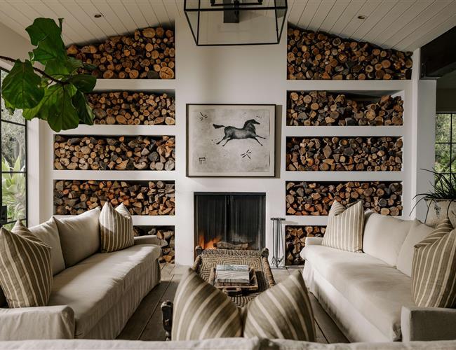 Meeting space in living room