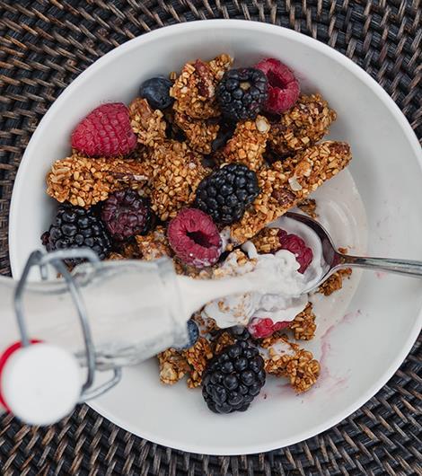 Granola with Fruit